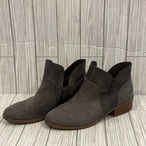 American Eagle by Payless Charcoal Ankle Booties